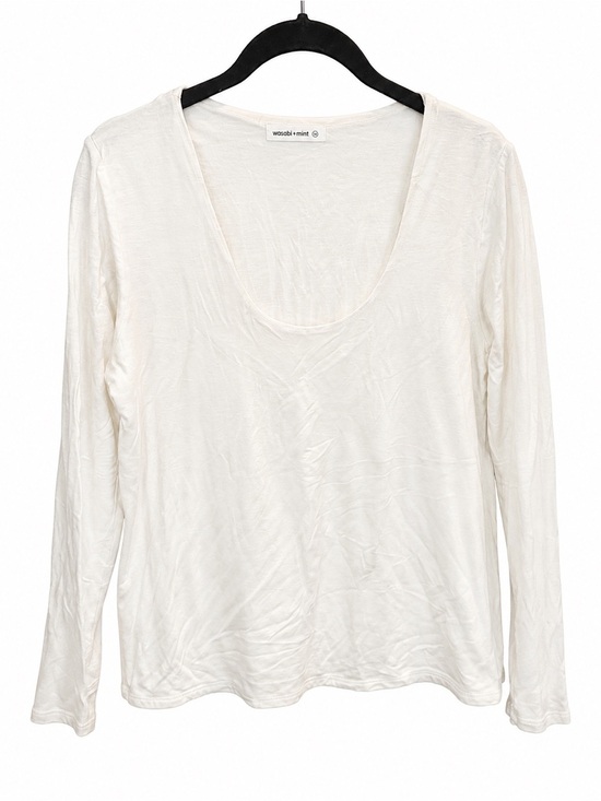 Wasabi + Mint Tops - Wasabi + Mint Women's Cream Scoop Neck Long-Sleeve Tee